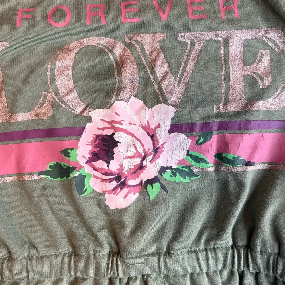 One Step Ahead Olive Sleeveless Top Romper with Pink Accents Size S /4